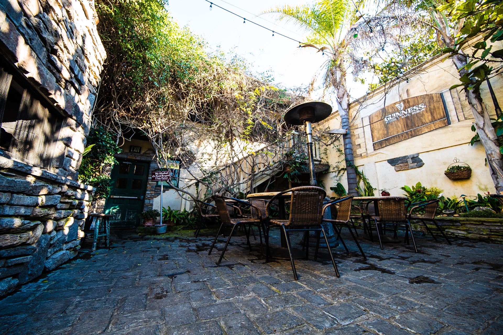 O'Malley's on Main — Seal Beach